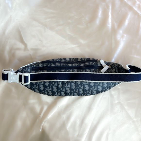 RARE Dior Trotter Bum Body Bag in Navy Blue - Picture 7 of 11